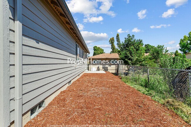 Building Photo - Brand New Home in Salem – 3BR with Central...