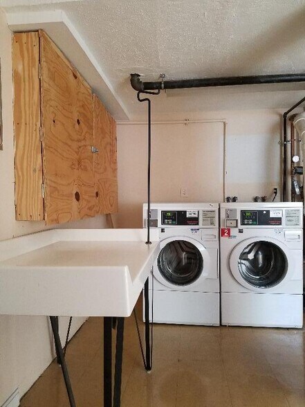 Building Photo - 92 Gordon St