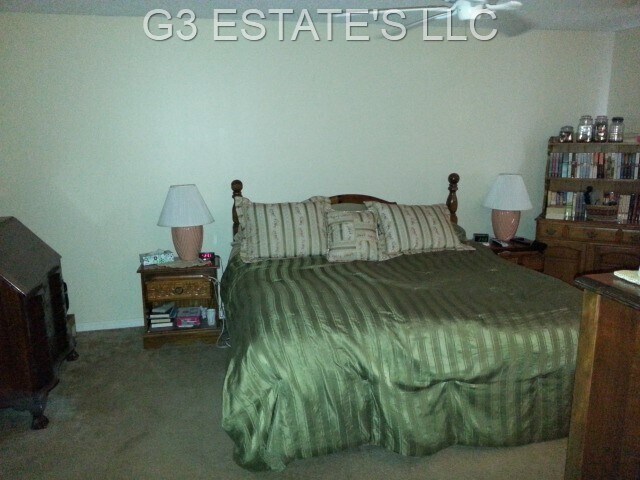 Building Photo - 5002 Strada Dr