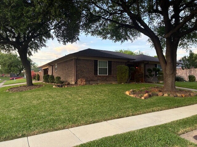 Building Photo - 3/2/2 Bedford Home for Lease- COMING SOON in May 2026