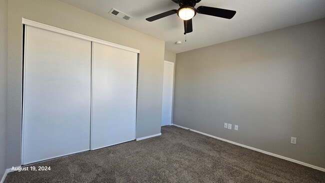 Building Photo - Gorgeous 3Bed/2Bath, 1-Story Home w/ Priva...
