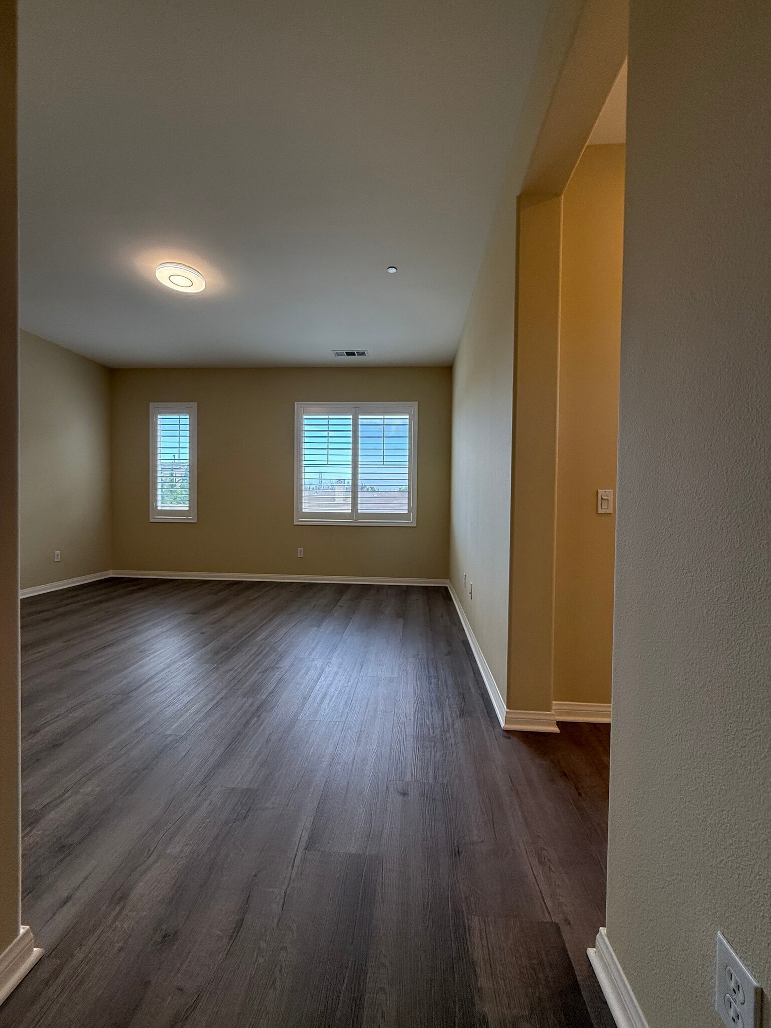 Building Photo - 6562 Eucalyptus Ave