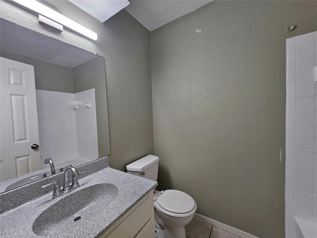 Building Photo - 1305 Bonnie Brae St