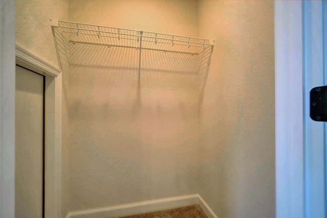 Building Photo - 4 bedroom condo in Suffolk