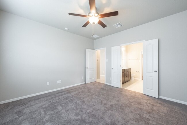Building Photo - Charming 4 Bedroom Home in Troy – Ideal Lo...