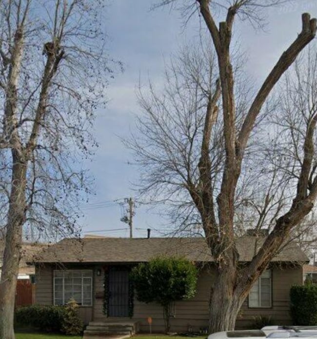 Primary Photo - 104 Jones St