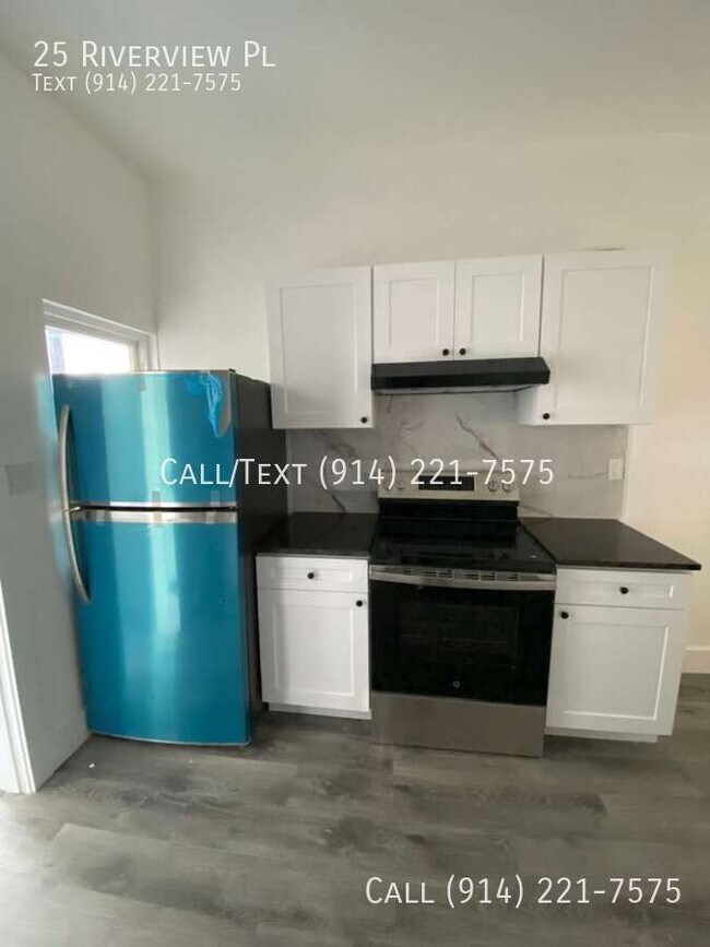 Building Photo - 25 Riverview Pl