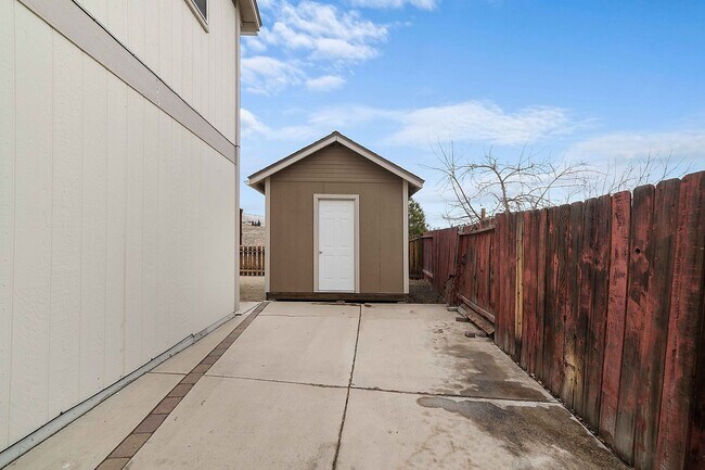 Building Photo - 1642 Caulsa Lane - Coming Soon - Available Mid May!!