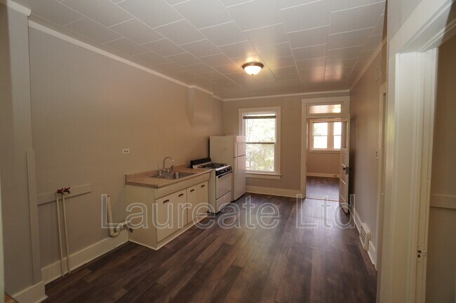 Building Photo - 3132 Perry St