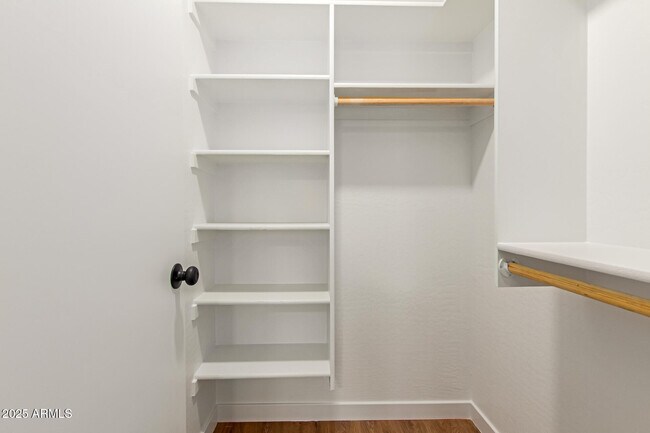 Building Photo - 650 S 97th Pl