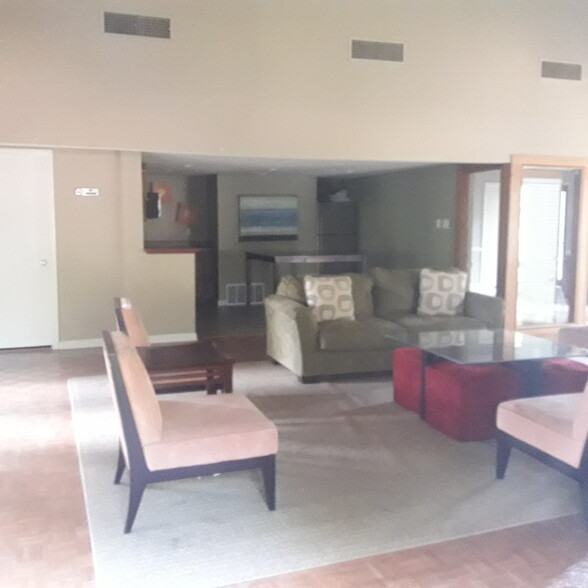 Clubhouse - 1809 Adair Bridge Cv