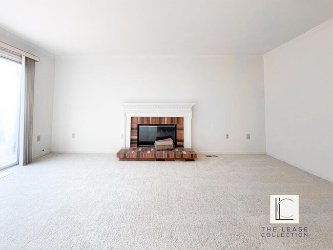 Building Photo - 15412 Overlea Ct