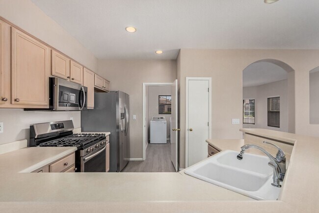 Building Photo - Newly Renovated 3-Bedroom Home in Gilbert