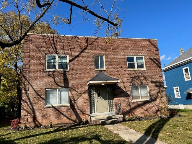 Building Photo - 2519 Indianola Ave