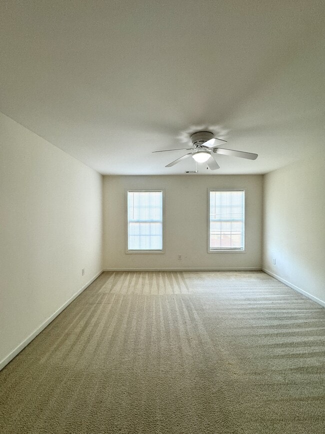 Building Photo - 6314 Mimosa Cir