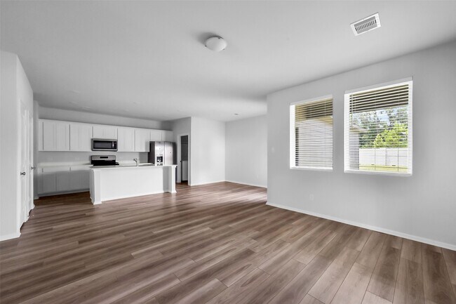 Building Photo - 1120 Novelle Bnd Dr