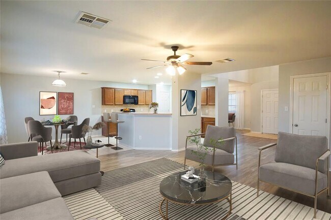 Primary Photo - 210 King Ridge Dr