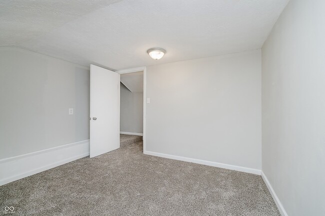 Building Photo - 324 N Tennessee St