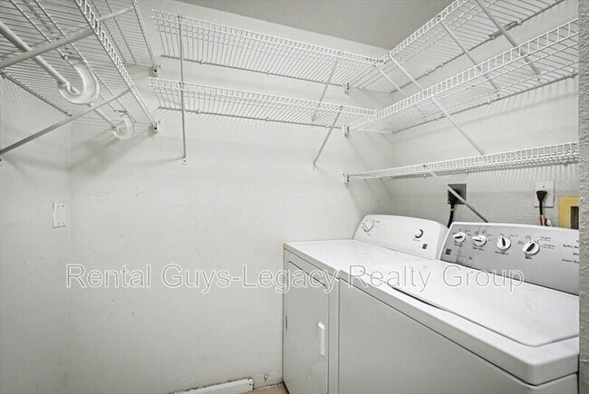 Building Photo - 8550 Touchton Rd