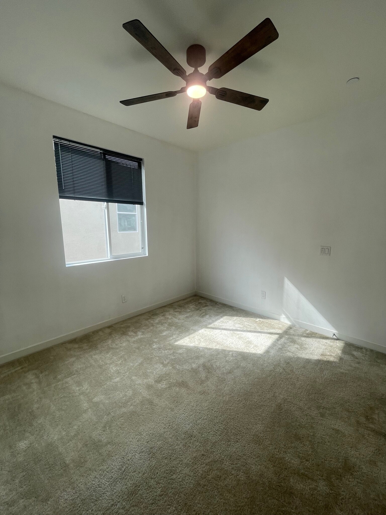 Building Photo - 27744 Heritage Ln