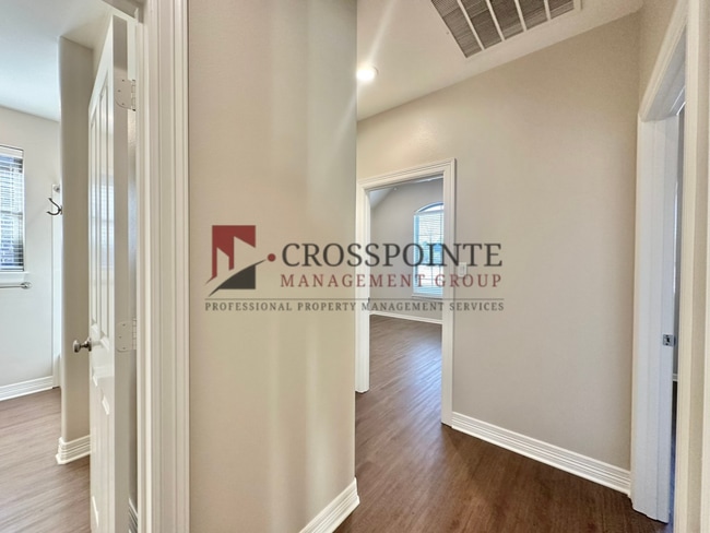 Building Photo - 3 Bedroom 2 Bath Near Three Lakes MS!
