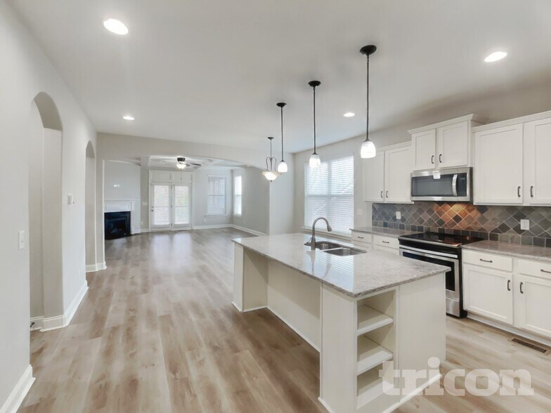 Building Photo - 130 Cobbler Cir