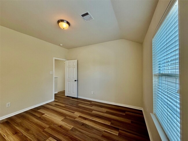 Building Photo - 25111 Hazel Ranch Dr