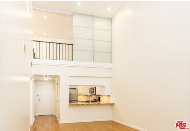 Building Photo - 8675 Falmouth Ave