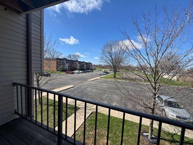 Building Photo - 2406 Marquette Rd