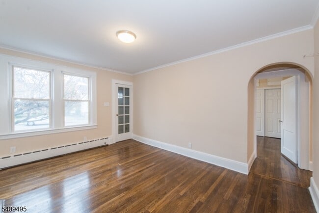 Building Photo - 72 Claremont Ave