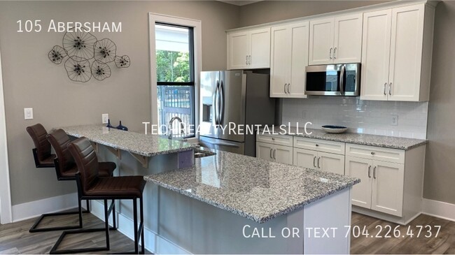 Building Photo - 105 Abersham-