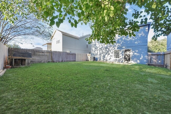 Building Photo - 19019 Remington Park Dr