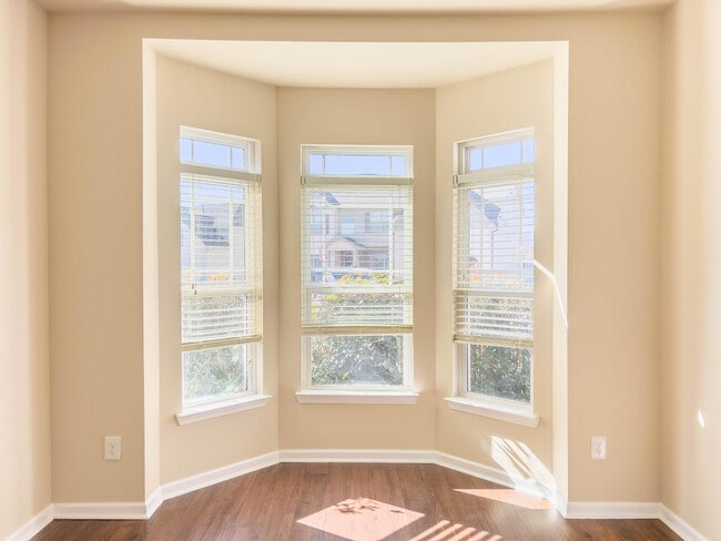 Building Photo - 4861 Coal Creek Dr