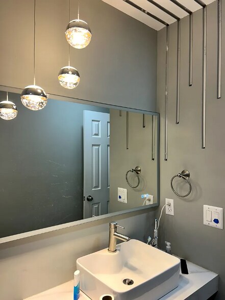 Building Photo - 4219 Chilton Way