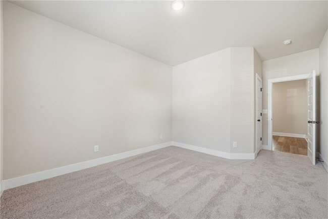 Building Photo - 5728 Urban Vlg Wy