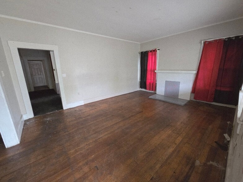 Building Photo - 1515 45th St Ensley