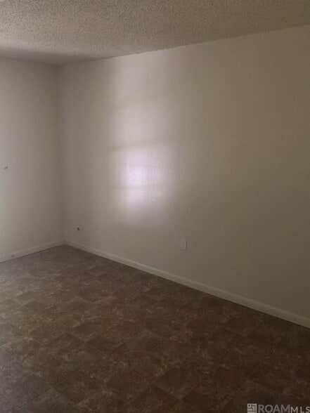 Building Photo - 9135 Great Smokey Ave