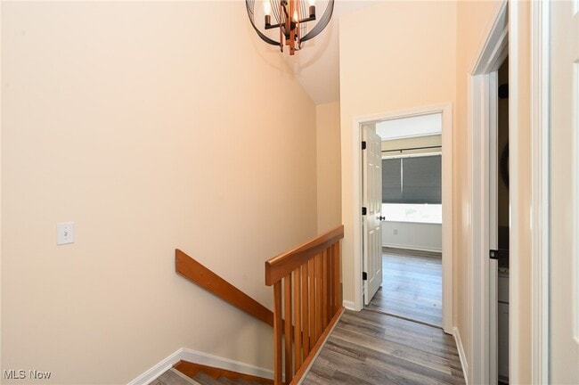 Building Photo - 655 Almas Ct
