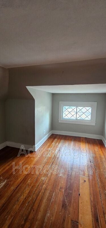 Building Photo - 315 Garfield Ave