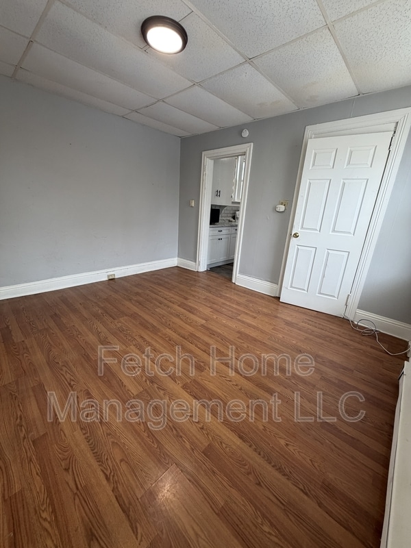 Building Photo - 569 W Philadelphia St