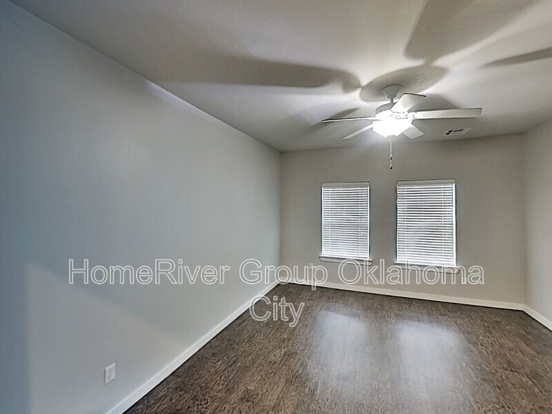 Building Photo - 17604 Hampton Park Dr