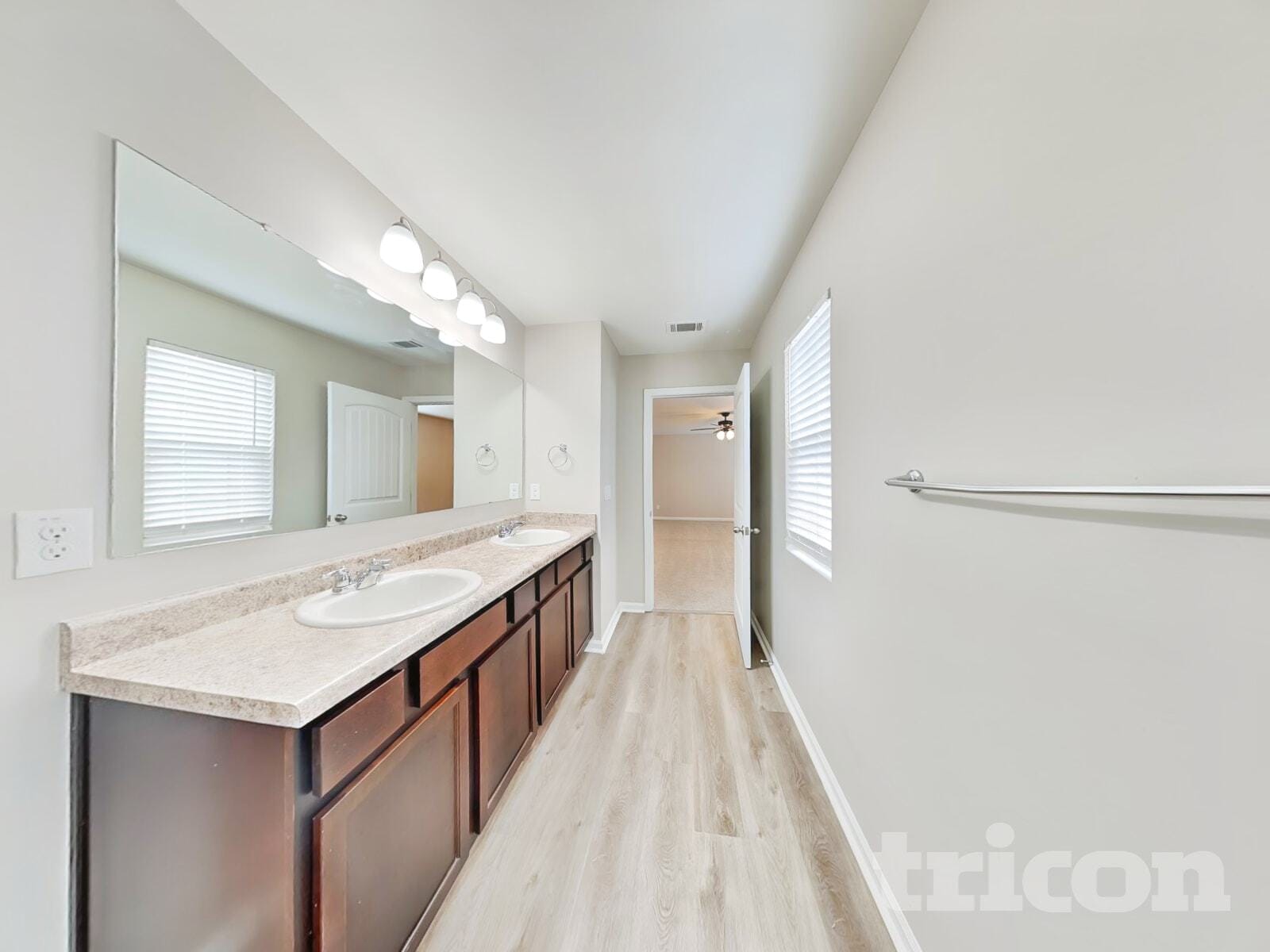 Building Photo - 1008 Eldon Ln