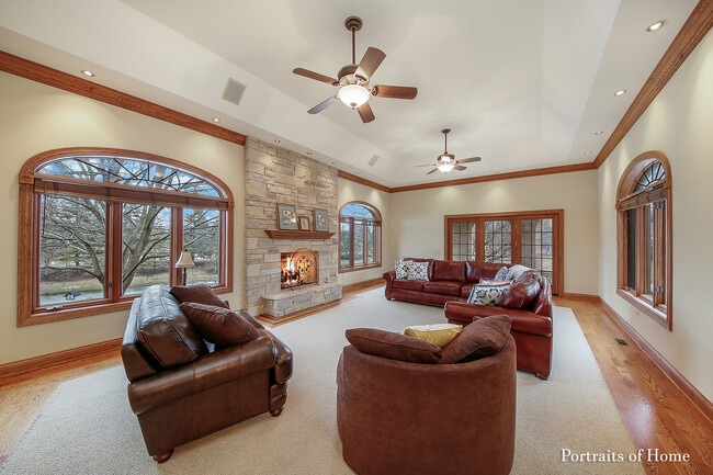 Building Photo - 1115 Bridgeview Ln