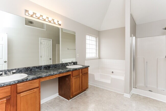 Building Photo - 504 Rosalind Terrace