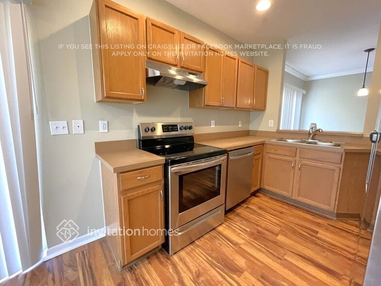 Building Photo - 10120 Perthshire Cir