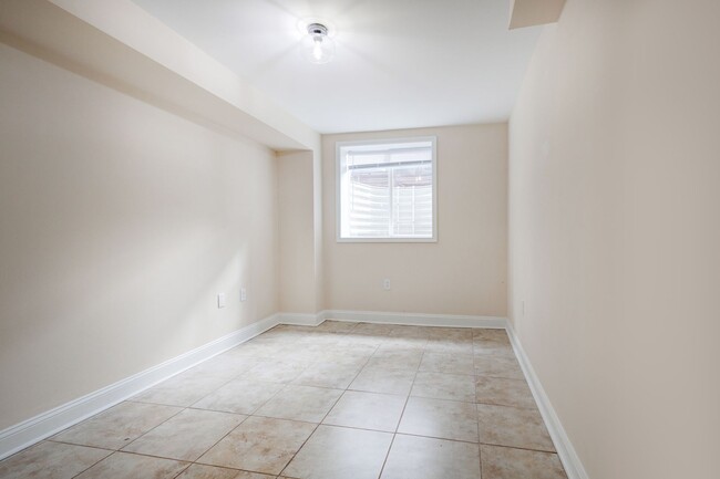 Building Photo - Make this your home today! Come rent with ...