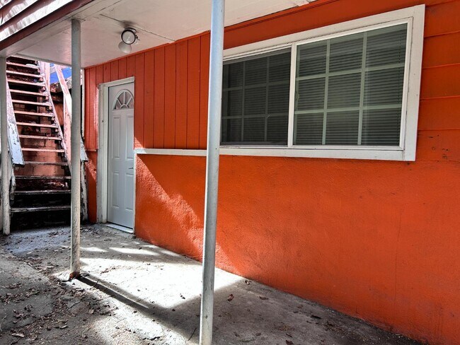 Building Photo - 767 Woodland Rd