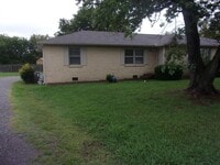 Building Photo - 208 Westhill Dr