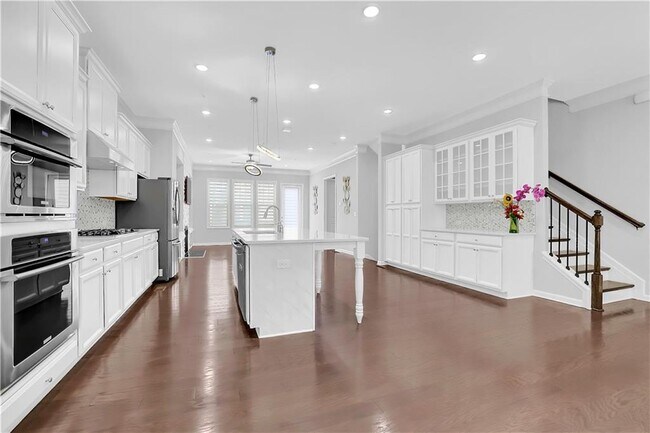 Building Photo - 724 Topsail Ln