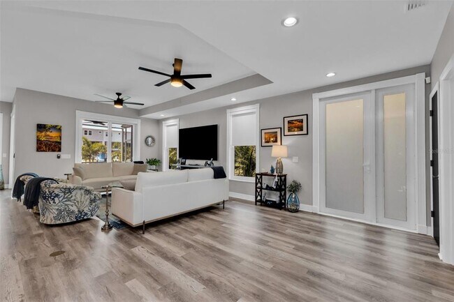 Building Photo - 276 Lewis Cir